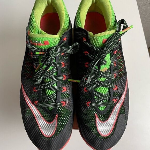 Nike LRJ 23 Earned Low Remix Basketball Shoes Size 8 - Picture 3 of 8